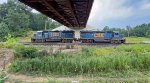 CSX 6415 & 6425 head back to their pick up.